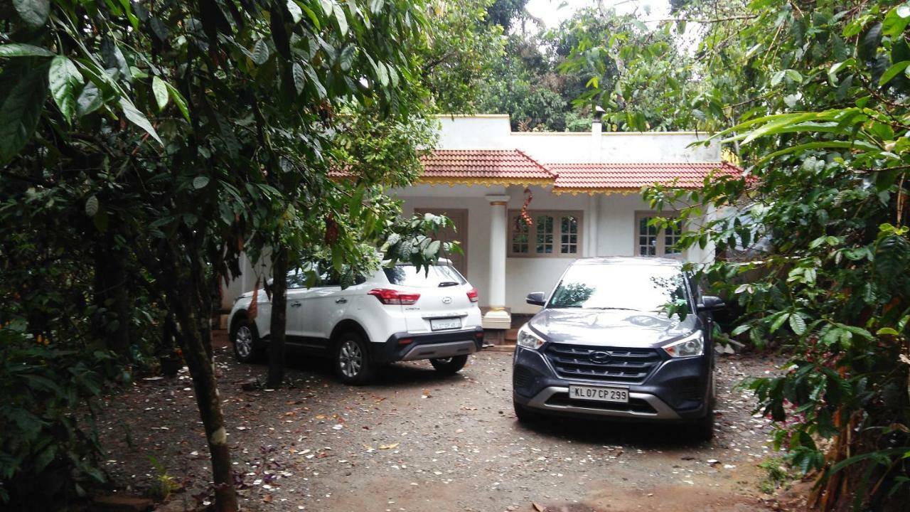Leeland Munnar Acomodação com café da manhã Exterior foto